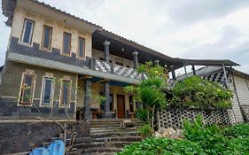 Hotel Kampoeng Drini RedPartner